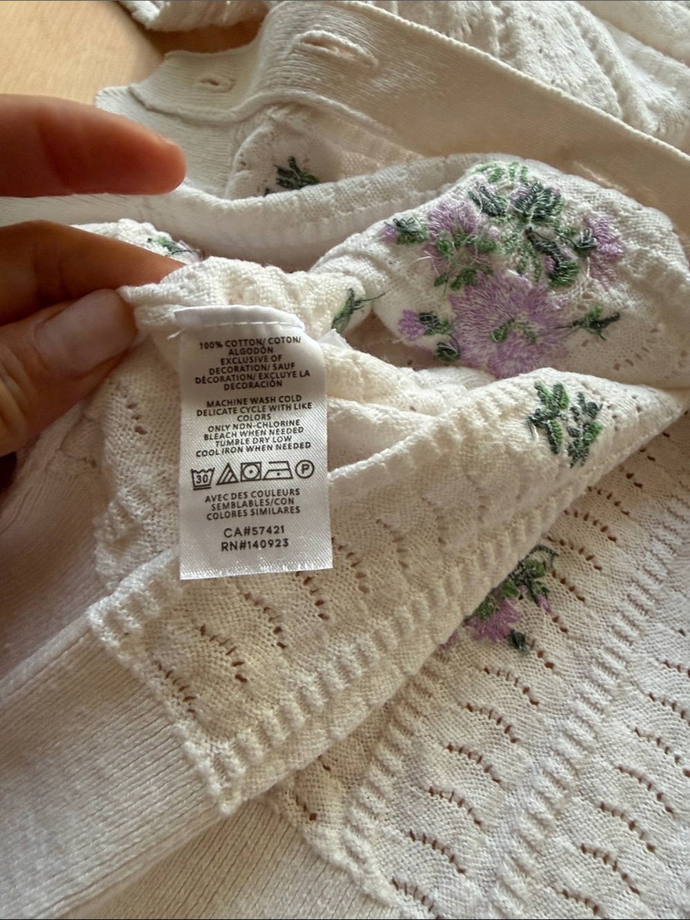 Loft 100% cotton Cardi with detailed flowers. - Picture 2 of 4